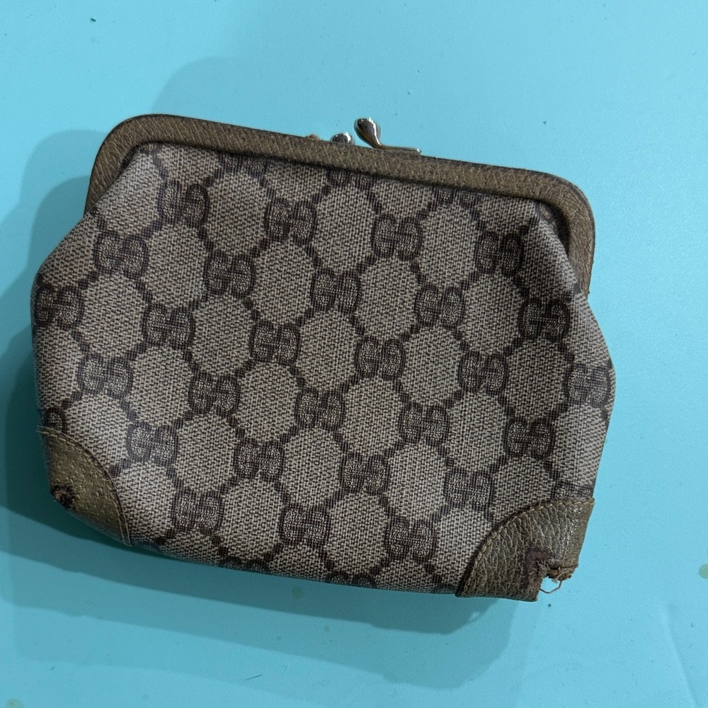 Gucci Beige Brown GG Monogram Coin Purse